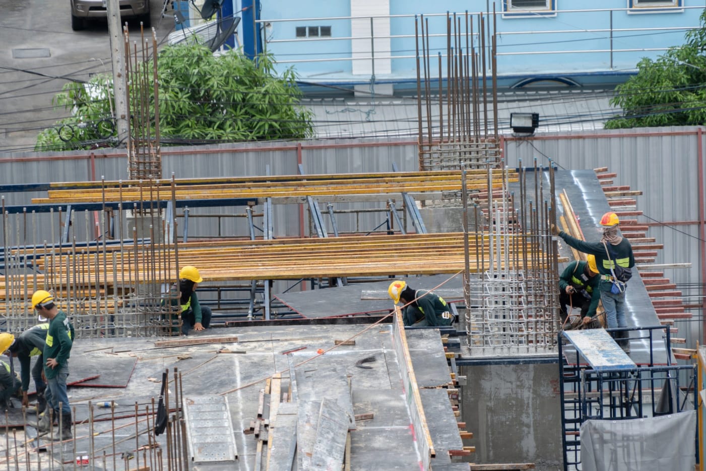 What Does Retail Unit Construction Involve?